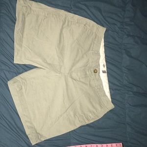 Old Navy thyme green everyday twill shorts